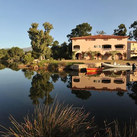 Cala Di Sole Lecci Apartament