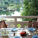 Cala Di Sole Lecci Apartment *