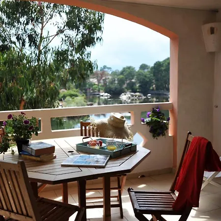 Cala Di Sole Lecci Apartament