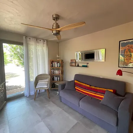 Cala Di Sole Lecci Apartamento